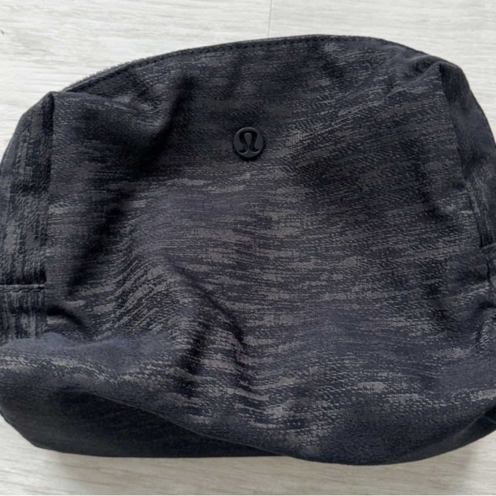 Lululemon Makeup Pouch